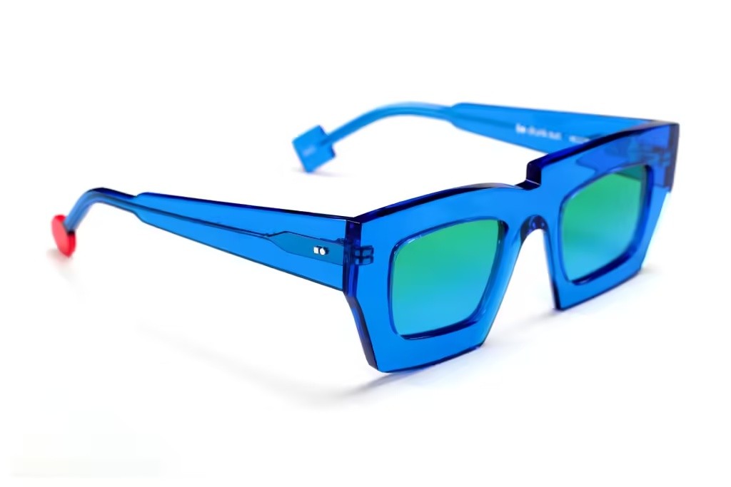 Sabine Be Be Drunk Sun 893 – Branches Bleues – Profil